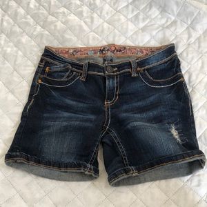 Ariya Jean shorts